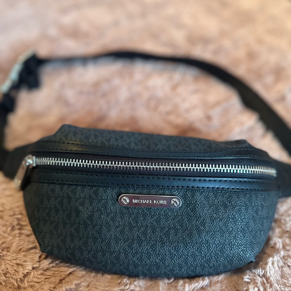 Michael Kors Black Belt Bag